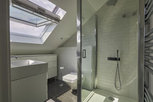 En Suite- click for photo gallery